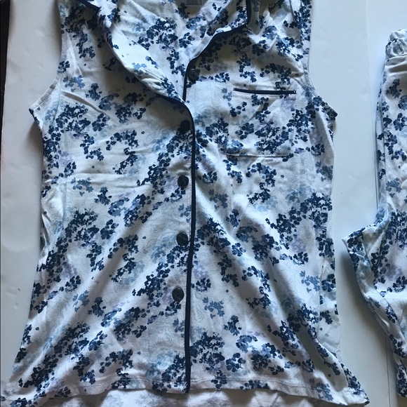 Liz Claiborne Floral PJ Set - Picture 2 of 7